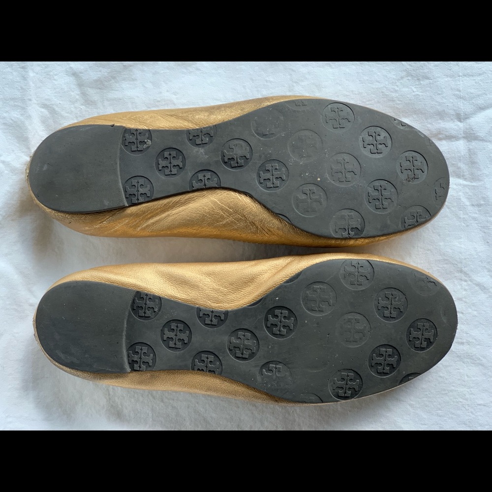 Tory Burch Reva Gold Flats Sz 8 - Picture 4 of 4